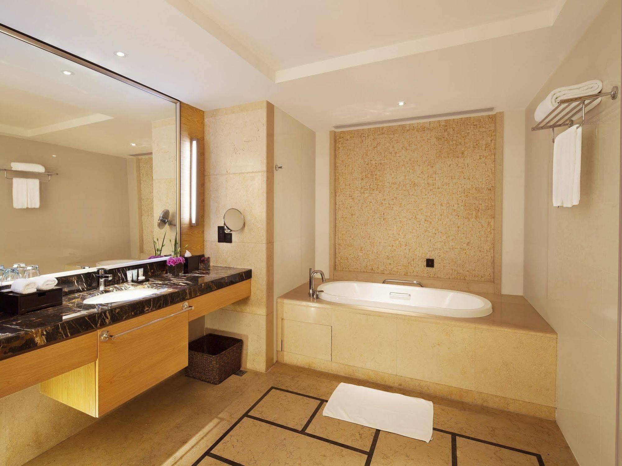 Yiho Hotel Xiamen Huli Exterior photo
