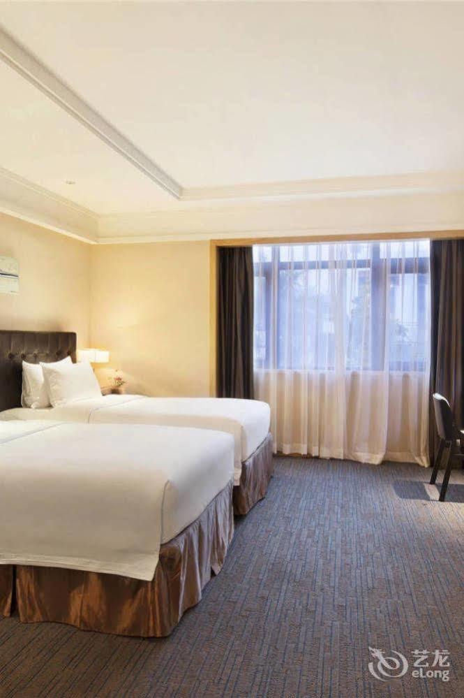 Yiho Hotel Xiamen Huli Exterior photo